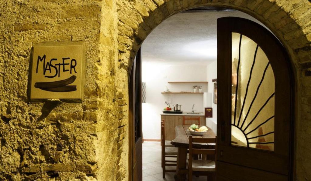Relais Borgo Lizori Country House 克利通诺河畔坎佩洛 外观 照片