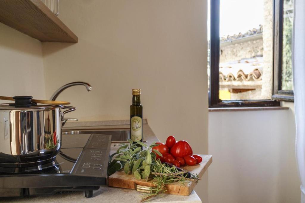 Relais Borgo Lizori Country House 克利通诺河畔坎佩洛 外观 照片