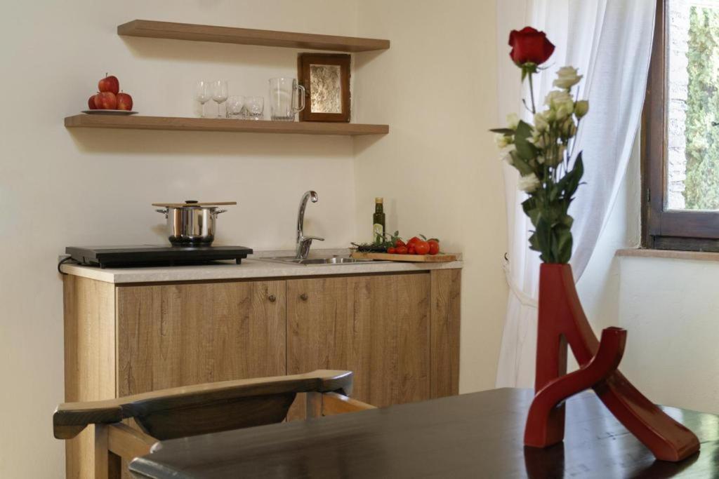 Relais Borgo Lizori Country House 克利通诺河畔坎佩洛 外观 照片