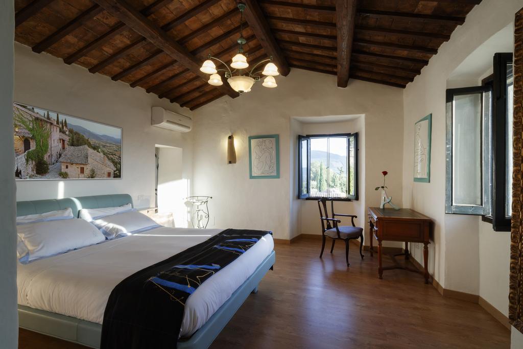 Relais Borgo Lizori Country House 克利通诺河畔坎佩洛 外观 照片
