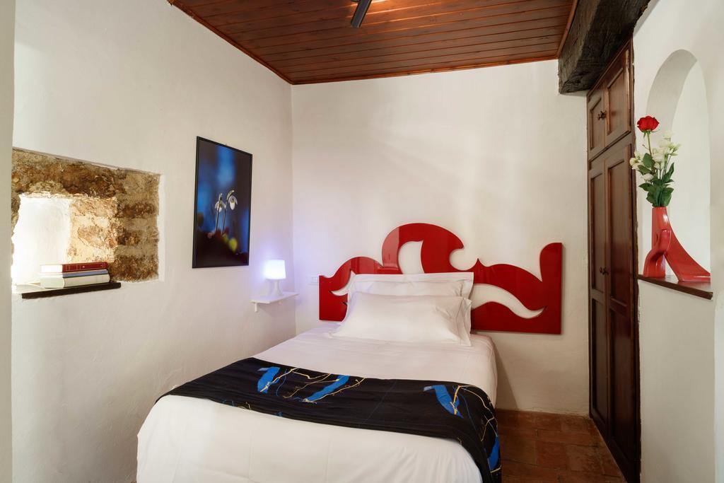 Relais Borgo Lizori Country House 克利通诺河畔坎佩洛 外观 照片