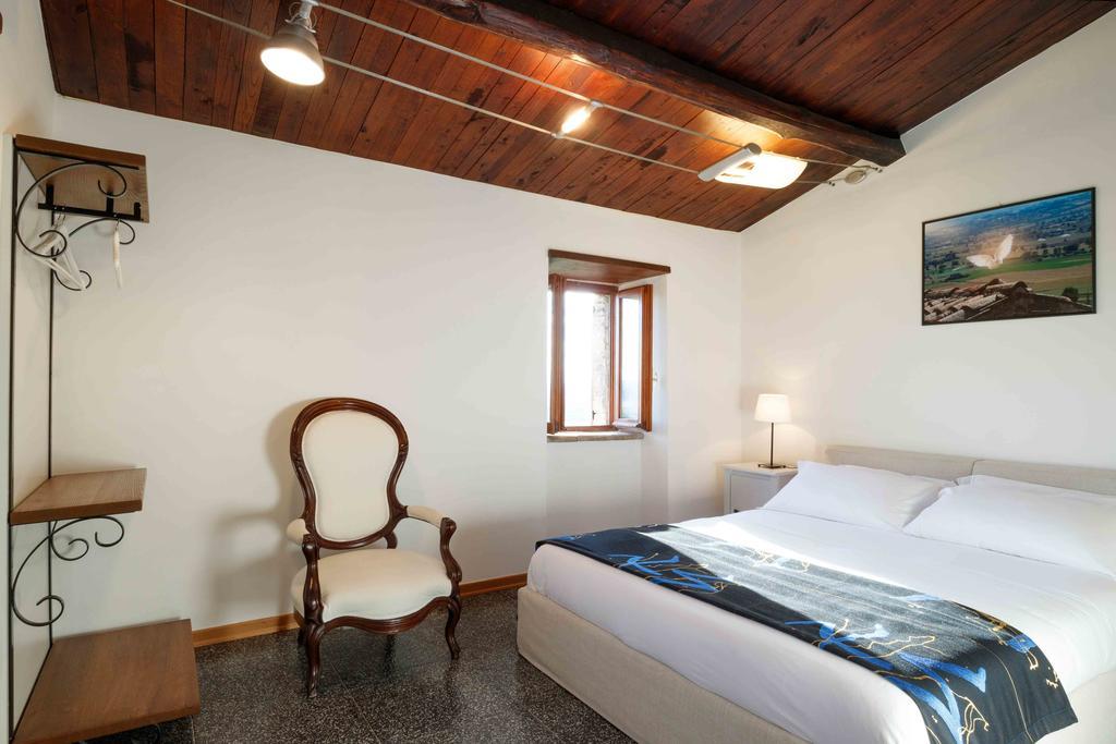 Relais Borgo Lizori Country House 克利通诺河畔坎佩洛 外观 照片